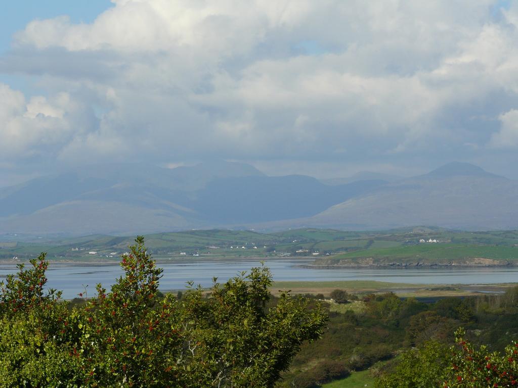 Roberts’ Cottage Westport Exterior foto